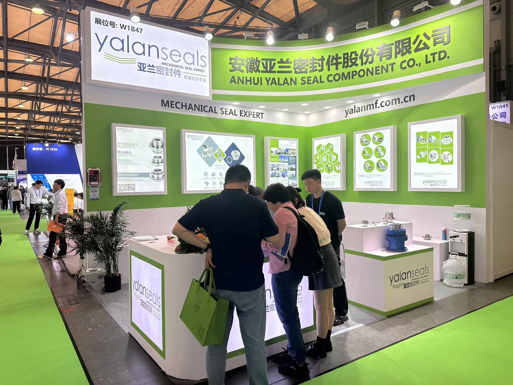 亚兰密封参展2025年上海环博会